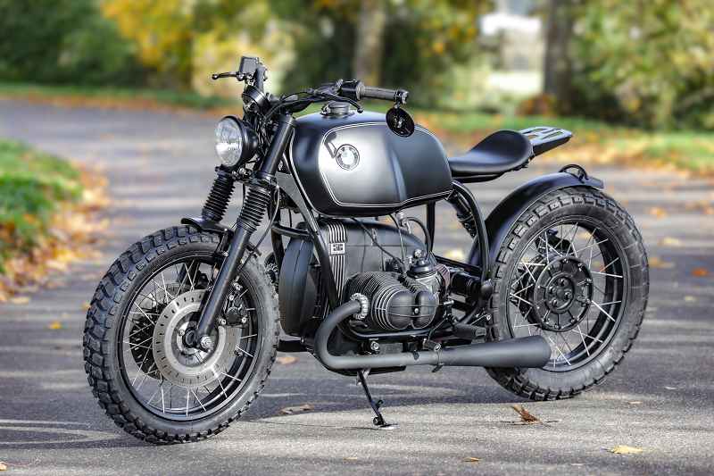 BMW Bobber SE Concept Bike black tour