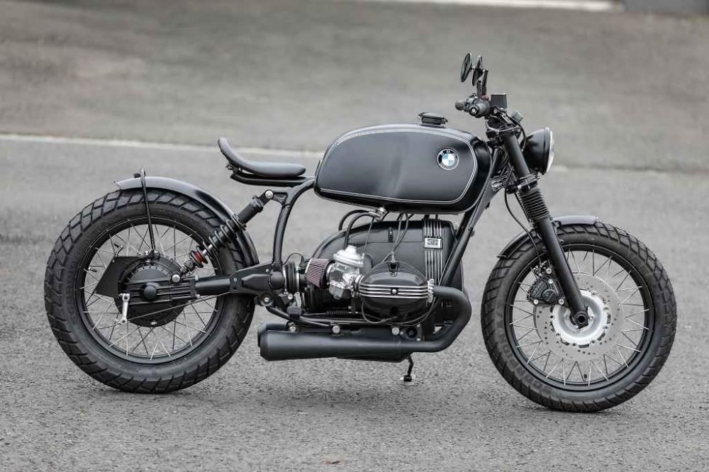 BOBBER Beispielkonfiguration  ✚ Motorpaket schwarz✔ Speichenräder✔ Offene Filter✔ Zusatzscheinwerfer ✔