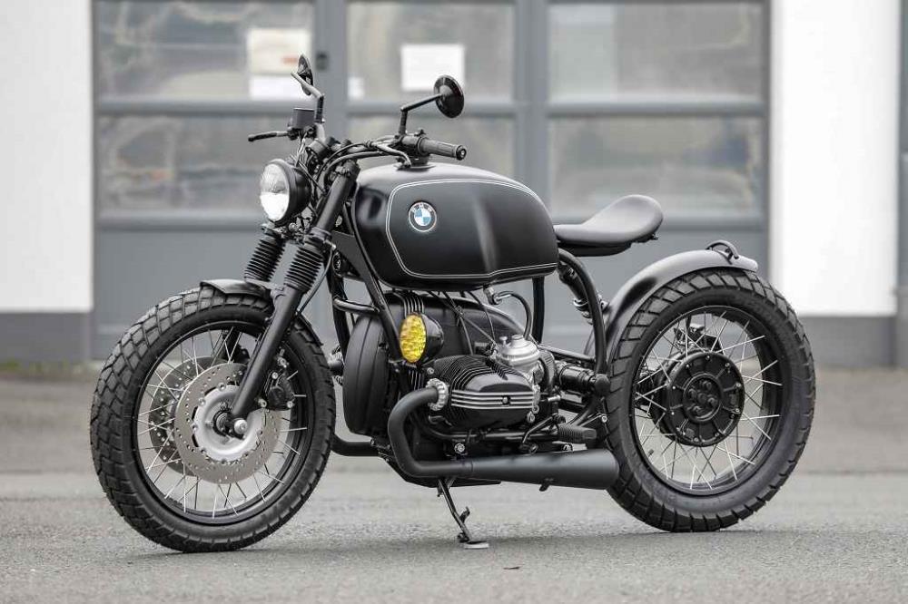 BOBBER Beispielkonfiguration  ✚ Motorpaket schwarz✔ Speichenräder✔ Offene Filter✔ Zusatzscheinwerfer ✔