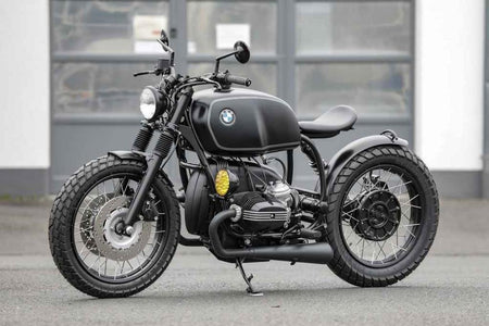 BOBBER Beispielkonfiguration  ✚ Motorpaket schwarz✔ Speichenräder✔ Offene Filter✔ Zusatzscheinwerfer ✔