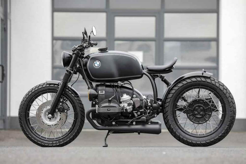 BOBBER Beispielkonfiguration  ✚ Motorpaket schwarz✔ Speichenräder✔ Offene Filter✔ Zusatzscheinwerfer ✔