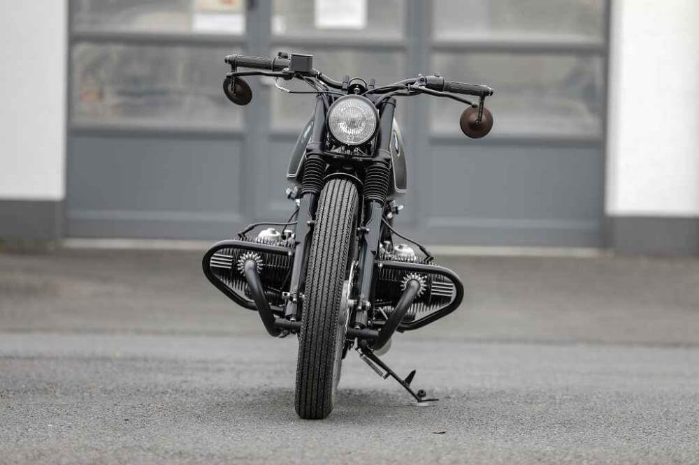 BMW Bobber SE Concept Bike Twinshock black series