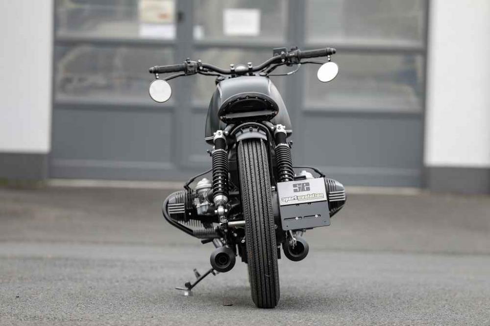 BMW Bobber SE Concept Bike Twinshock black series