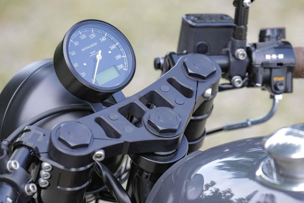 Optional wählbare "offen gefräste Gabelbrücke" für SE Concept Bike
