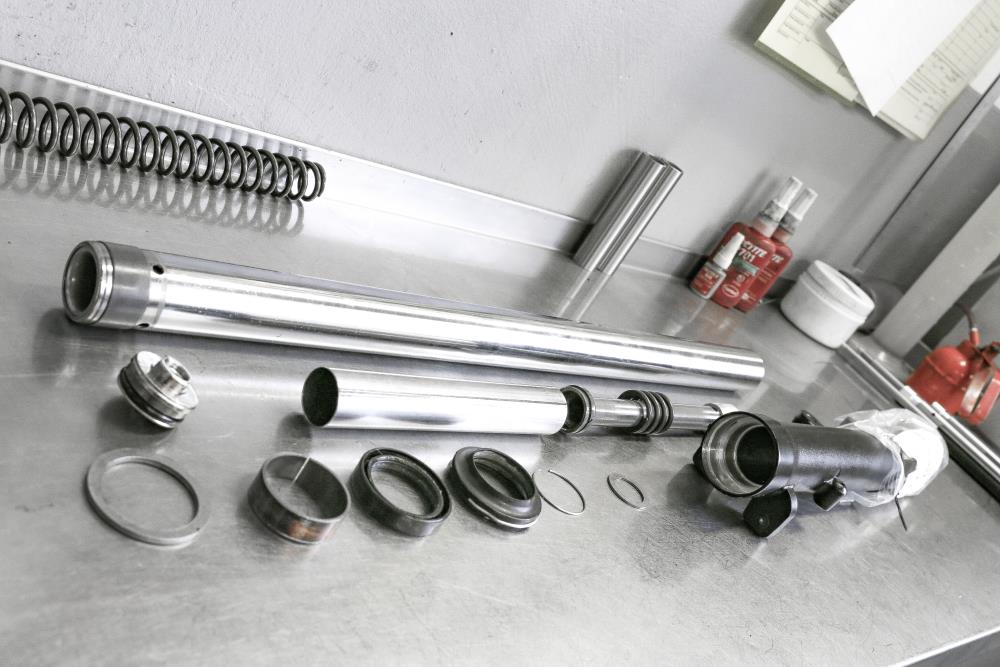 BMW Monolever Komplettangebot Gabel tieferlegen & überholen & Gabelfedern - Service bei angelieferter Gabel