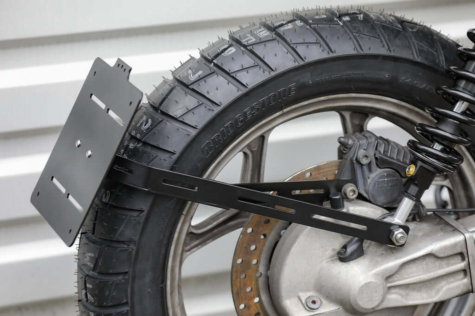 BMW K75 K100 Monolever Kennzeichenträger mittig am Kardan