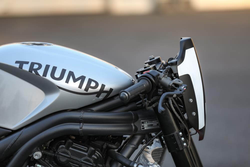 Triumph Speed "Triple X" racer conversion on 1050er base