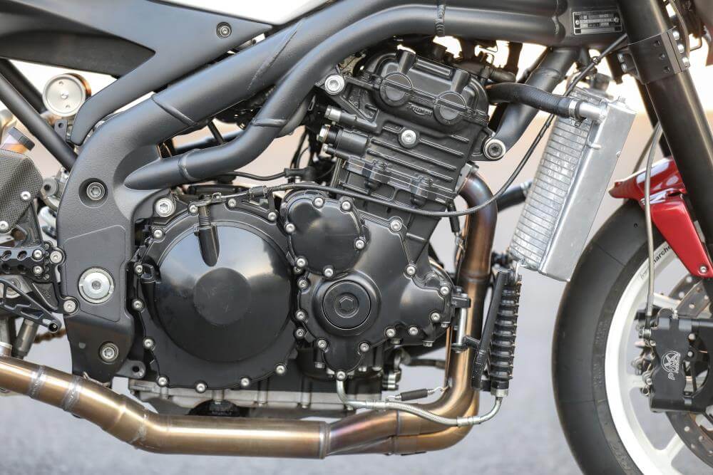 Triumph Speed "Triple X" racer conversion on 1050er base