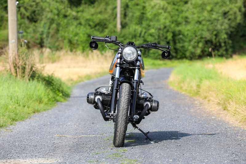 BMW Bobber SE Concept Bike Performance Edition gray orange
