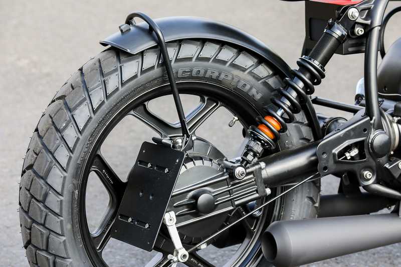 BMW Bobber SE Concept Bike light green
