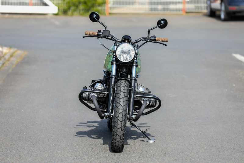 BMW Bobber SE Concept Bike light green