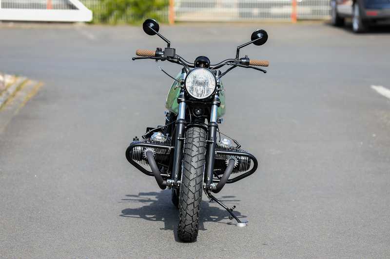 BMW Bobber SE Concept Bike light green