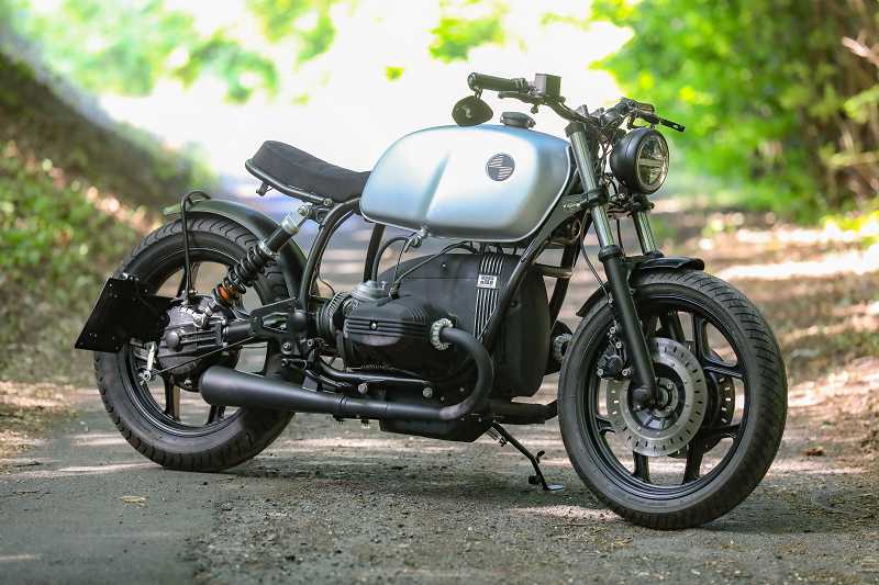 BMW Bobber SE Concept Bike Silver Blade