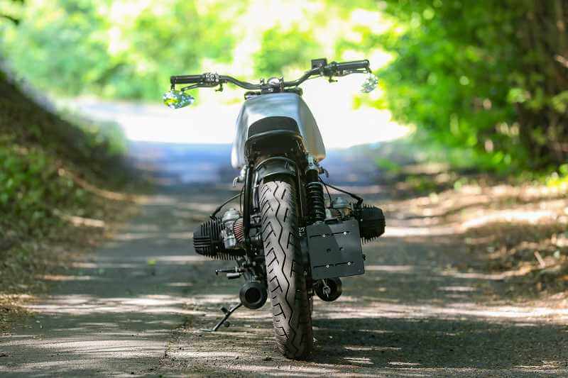 BMW Bobber SE Concept Bike Silver Blade