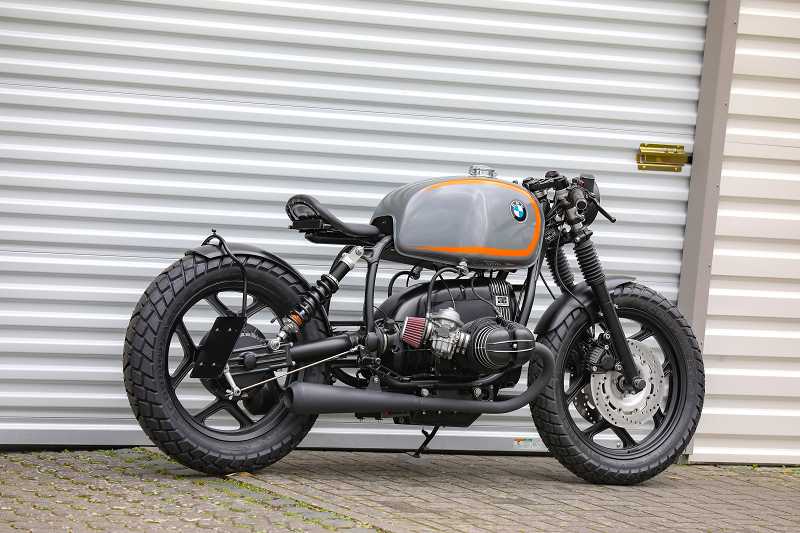 BMW Bobber SE Concept Bike Racer Edition gray orange