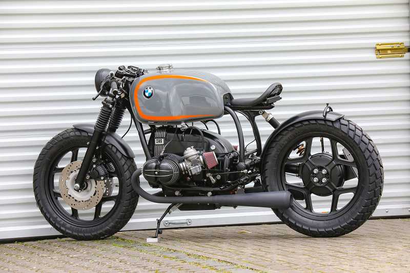 BMW Bobber SE Concept Bike Racer Edition gray orange