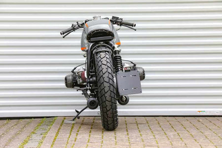 BMW Bobber SE Concept Bike Racer Edition gray orange