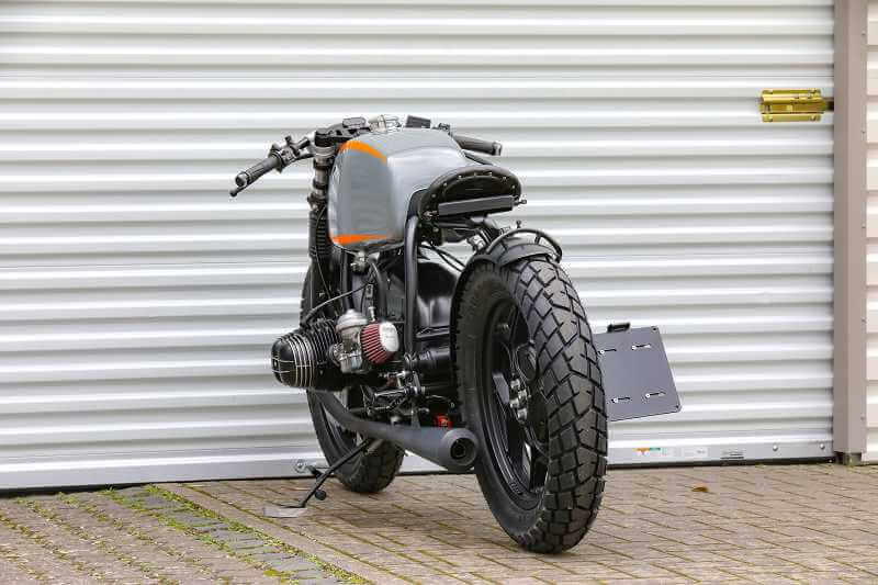 BMW Bobber SE Concept Bike Racer Edition gray orange