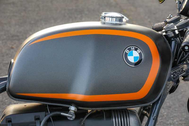 BMW Bobber SE Concept Bike Basic yelow gray