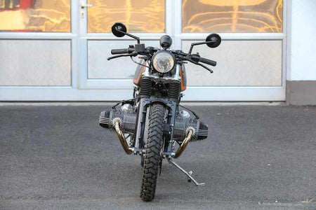 BMW Bobber SE Concept Bike Basic yelow gray
