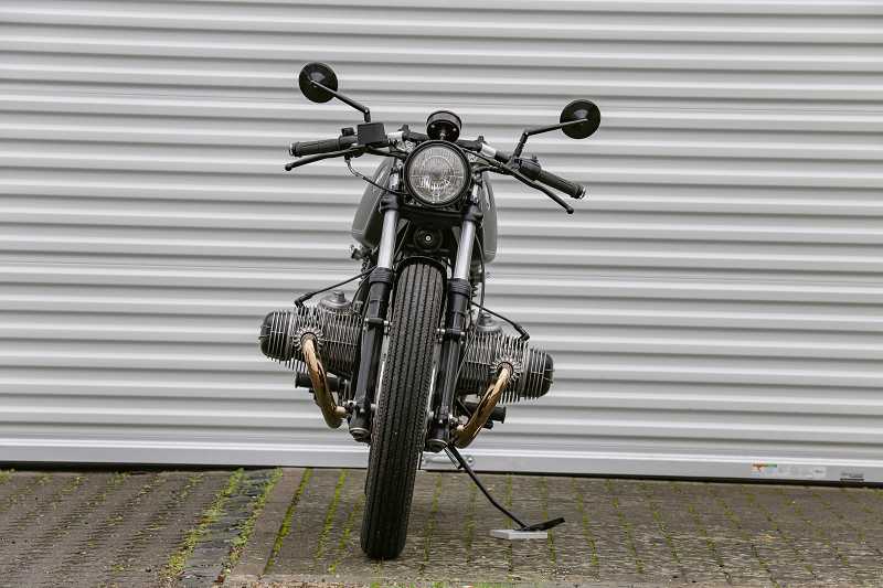 BMW Cafe Racer SE Concept Bike Classic Edition black