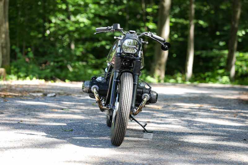 BMW Bobber SE Concept Bike Old Fashion purple