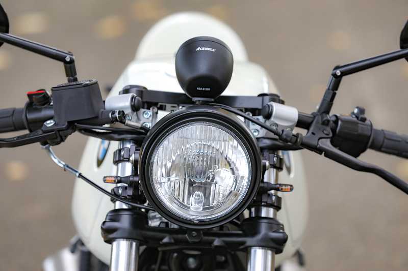 BMW Cafe Racer SE Concept Bike White Edition
