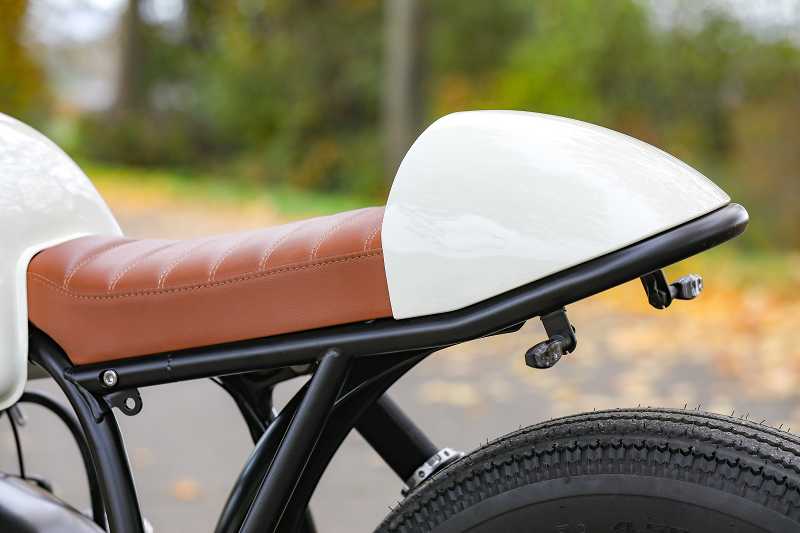 BMW Cafe Racer SE Concept Bike White Edition