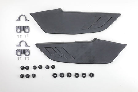 BMW K-Modelle Seitendeckel Kit mit Seitendeckeln für K100 und K1100 und Anbauteilen.