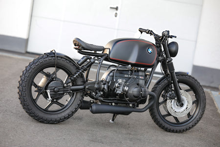 BMW Bobber SE custom bike showcasing a stylish custom design with high-quality craftsmanship.