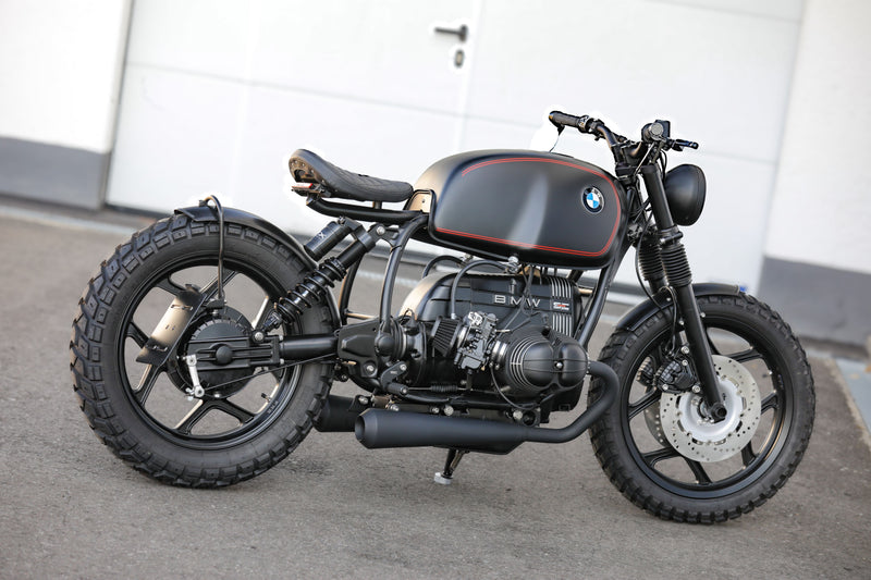 BMW Bobber SE custom bike showcasing a stylish custom design with high-quality craftsmanship.