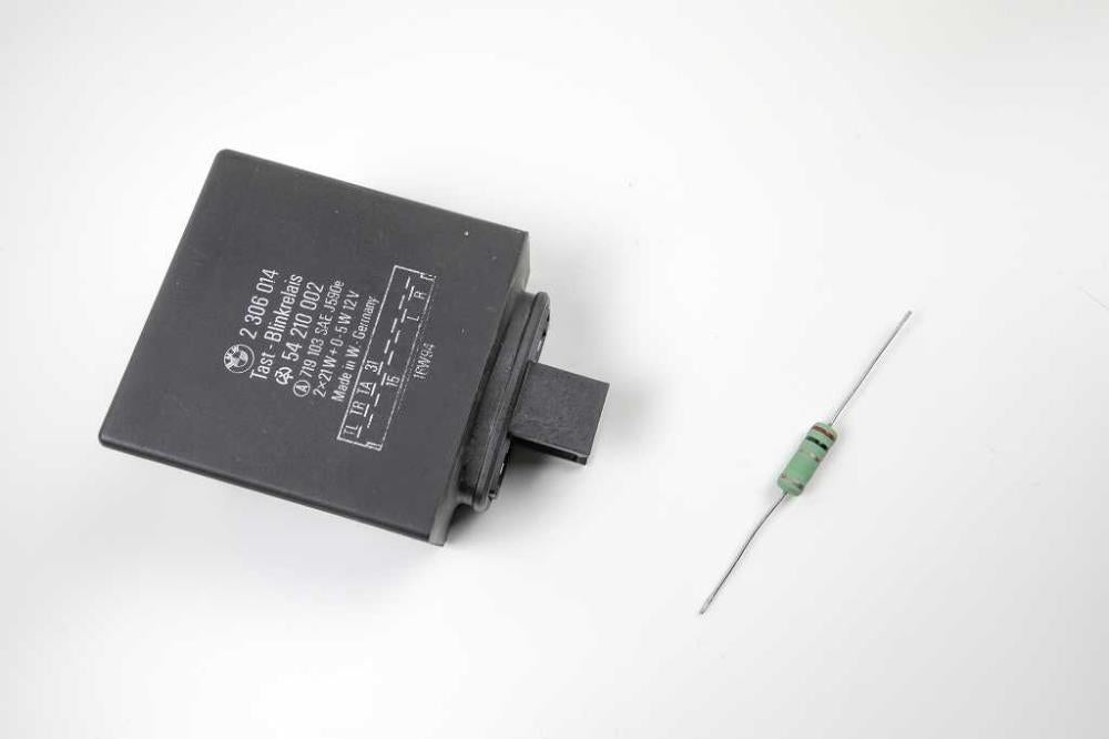 BMW Paralever Blinkrelais für LED Blinker abändern