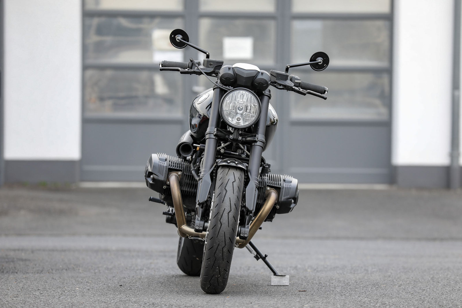 BMW SE R nineT black series