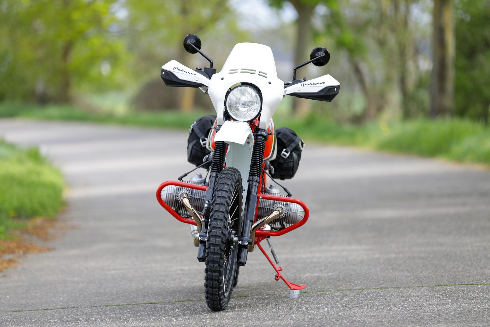 BMW R100GS Enduro SE Concept Bike Desert
