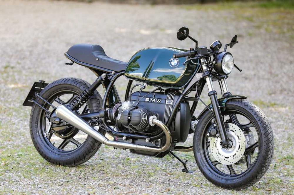 Cafe Racer Beispielkonfiguration ✚ Motorpaket schwarz✔ Offene Filter✔ 2-2 Auspuff✔ Heavy Duty Fender✔ Anlasserhaube✔
