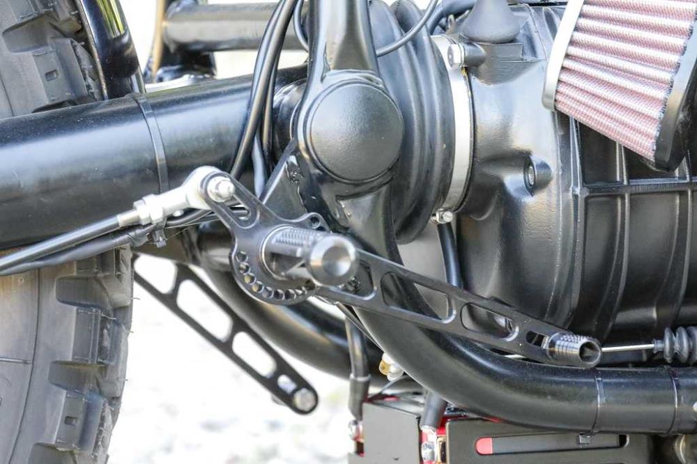 BMW Bobber SE Concept Bike Wolf Edition #2