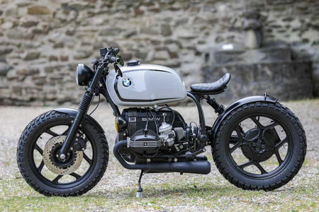 Bobber Beispielkonfiguration  ✚ Motorpaket schwarz✔ Offene Filter✔ 2-2 Auspuff✔ Zusatzscheinwerfer✔