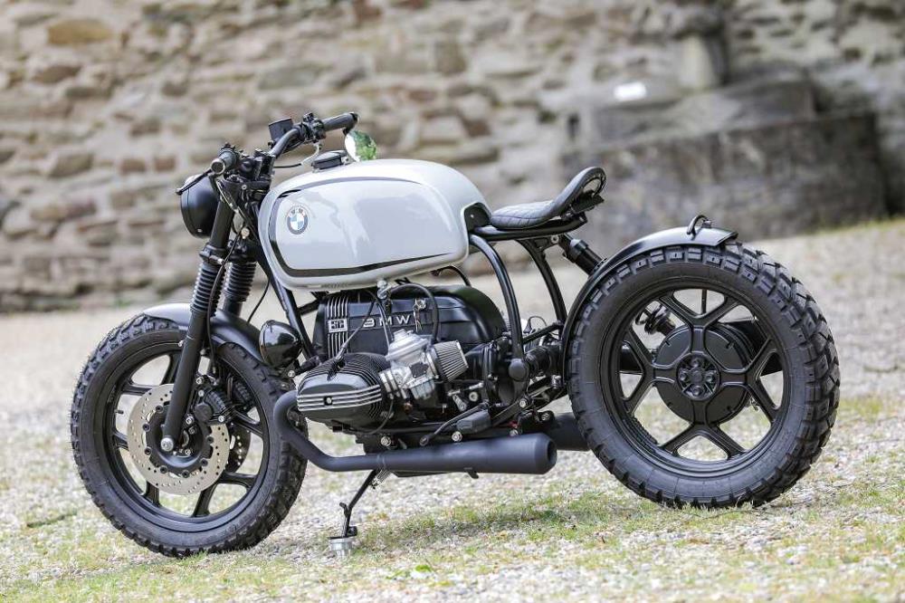 Bobber Beispielkonfiguration  ✚ Motorpaket schwarz✔ Offene Filter✔ 2-2 Auspuff✔ Zusatzscheinwerfer✔