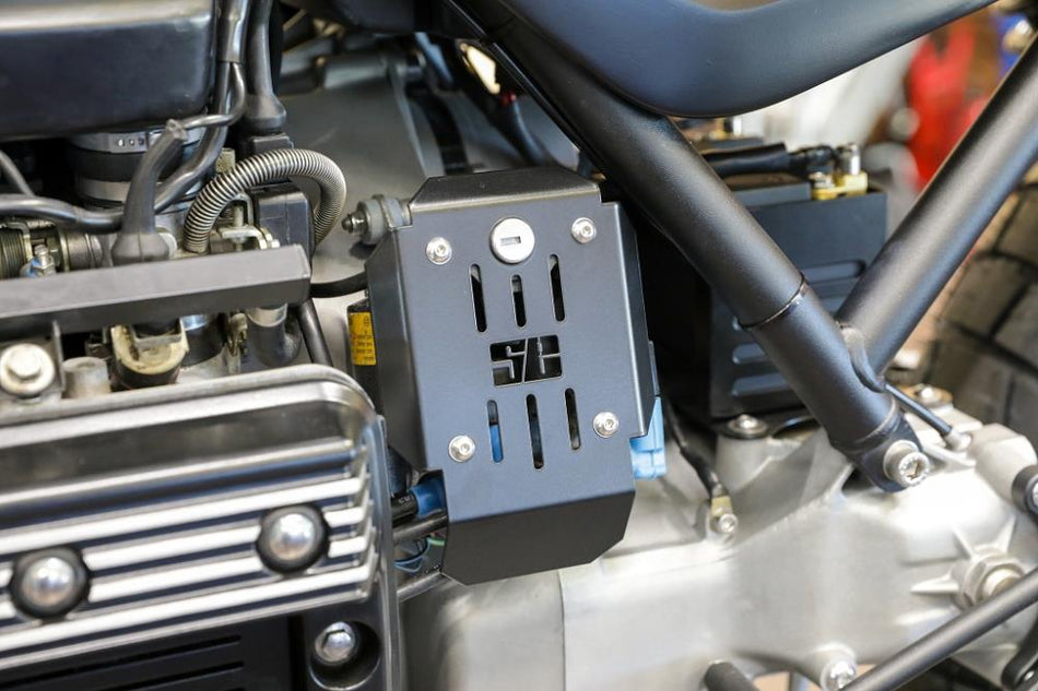 Zündspulenabdeckung mit Aufnahme des originalen Zündschlosses BMW K Modelle