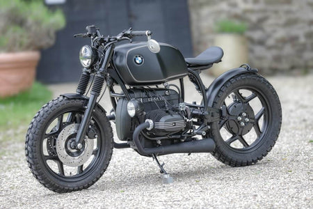 BMW Bobber SE Concept Bike black series