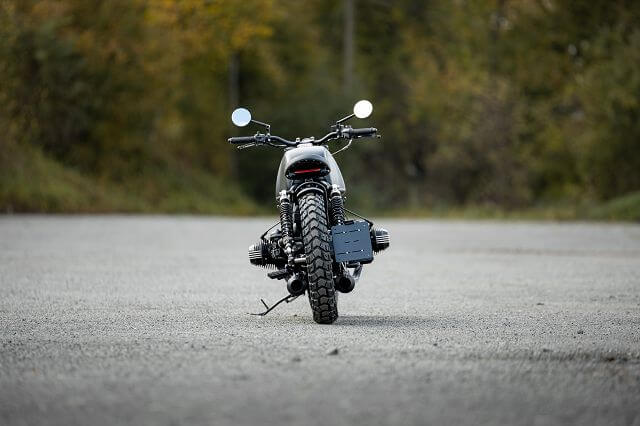BMW Bobber SE コンセプトバイク ツインショック イーシート