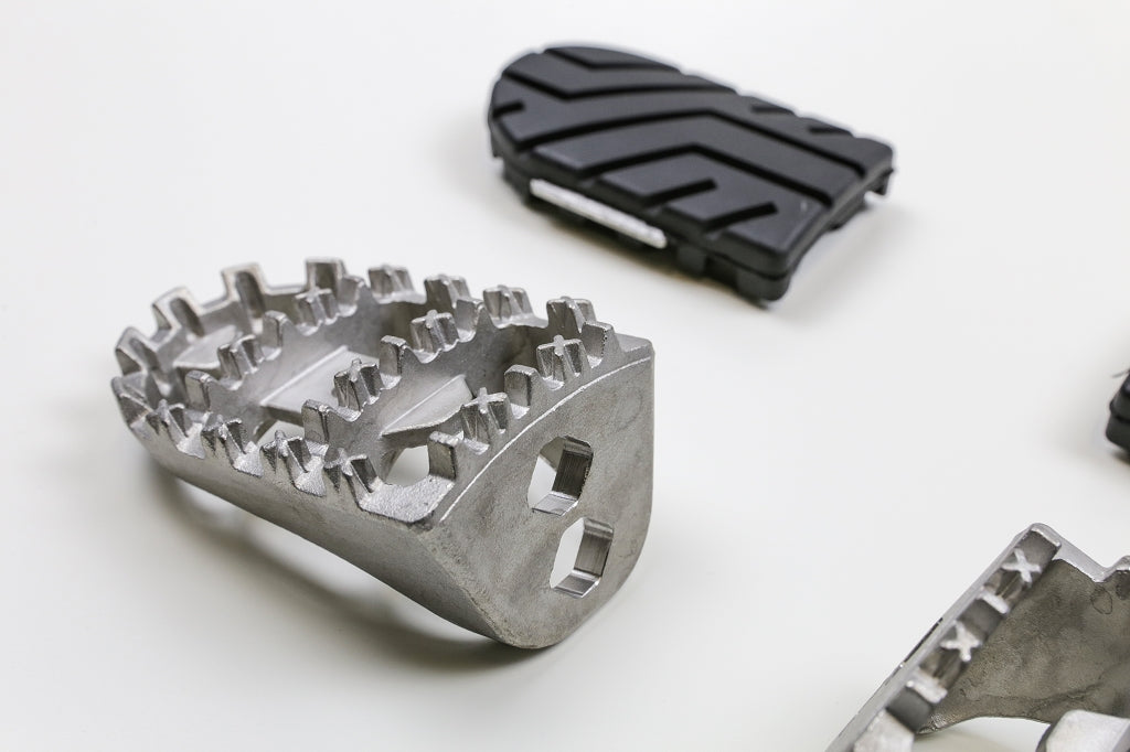 Fußrasten starr aus Edelstahlguß - perfekt für BMW Monolever Umbauten