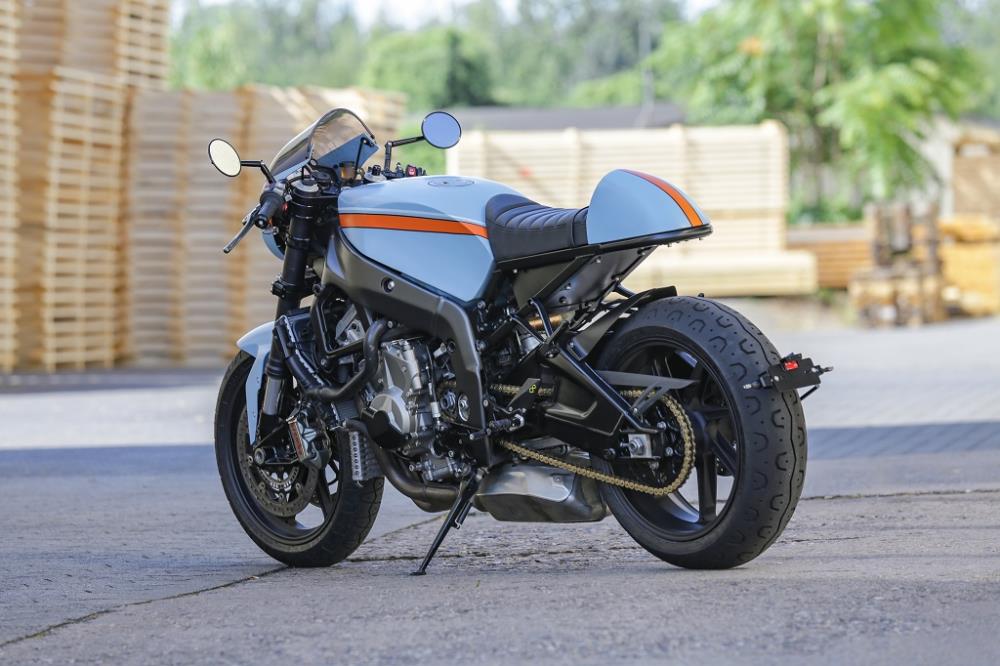 BMW S1000RR verrückter Caferacer Motorradumbau
