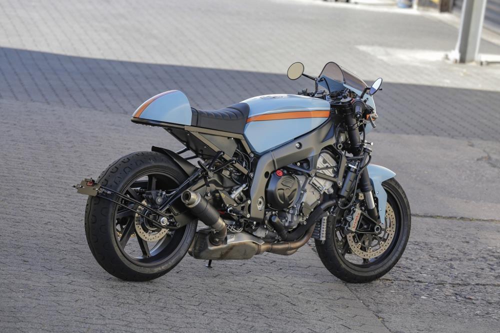 BMW S1000RR verrückter Caferacer Motorradumbau