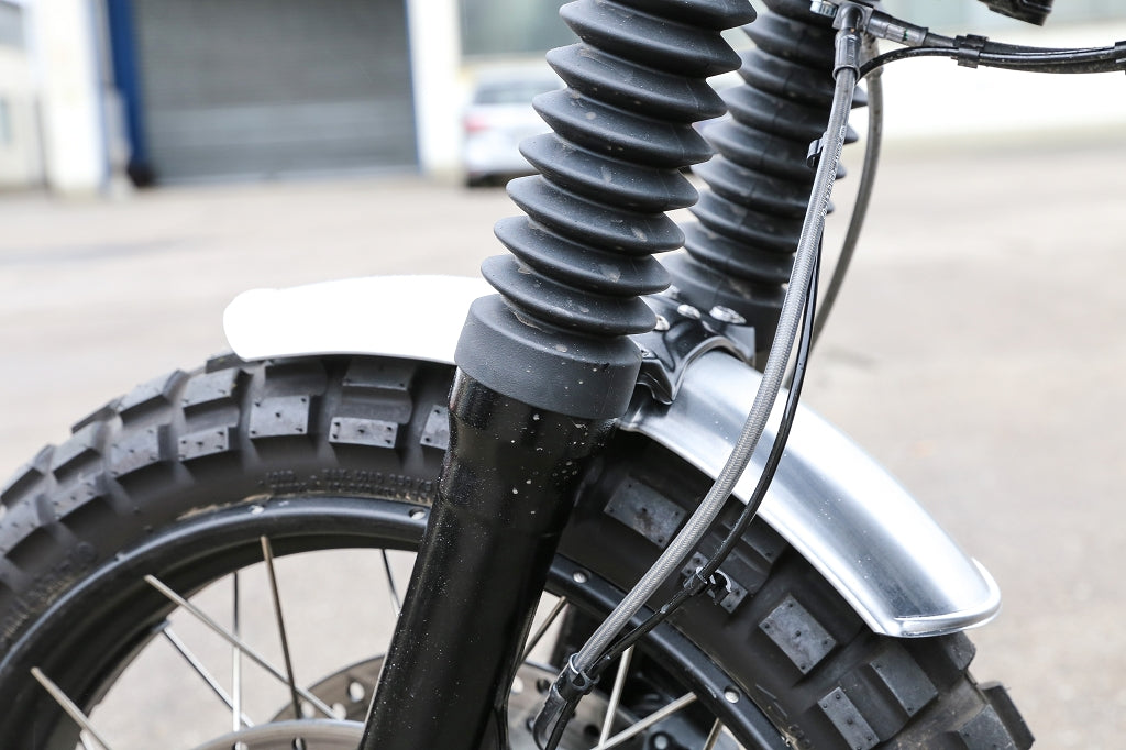BMW R nineT Aluminium Frontfender, Montage unter Gabelstabilisator, Länge 380mm, Breite 114mm
