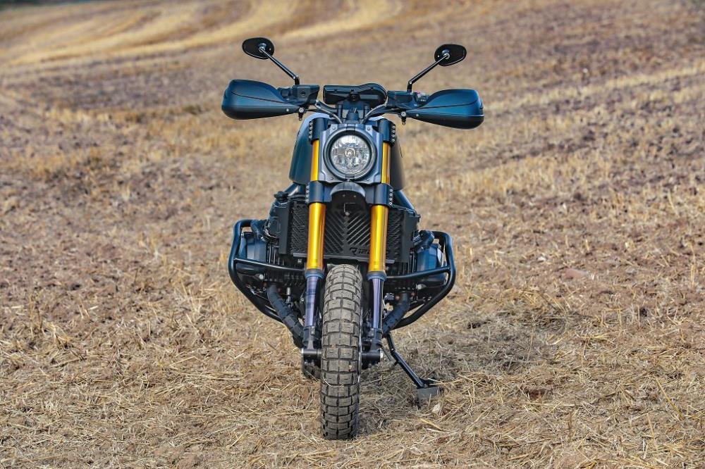 BMW R1200R Scrambler Motorrad Komplett-Umbau without limits