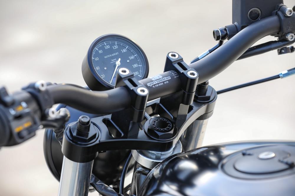 BMW Roadster SE Concept Bike Travel Line Black