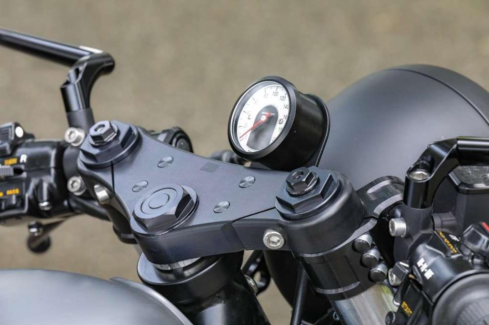 Optional wählbare "offen gefräste Gabelbrücke" für SE Concept Bike